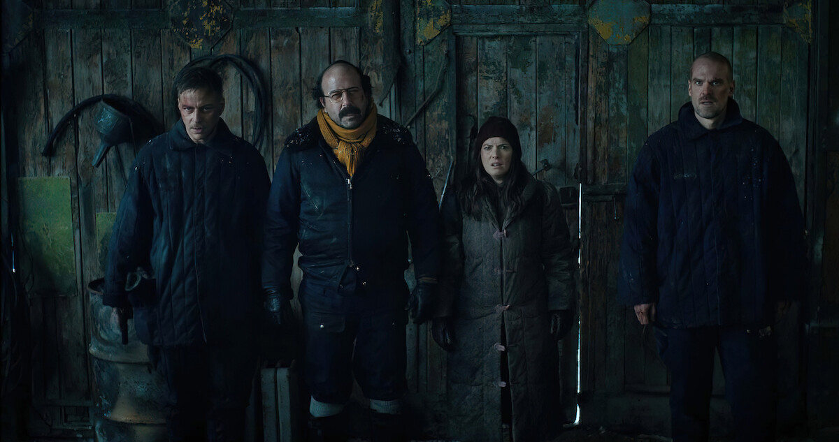 Join the ‘Stranger Things’ Cast for a Volume 2 Watch Party Body