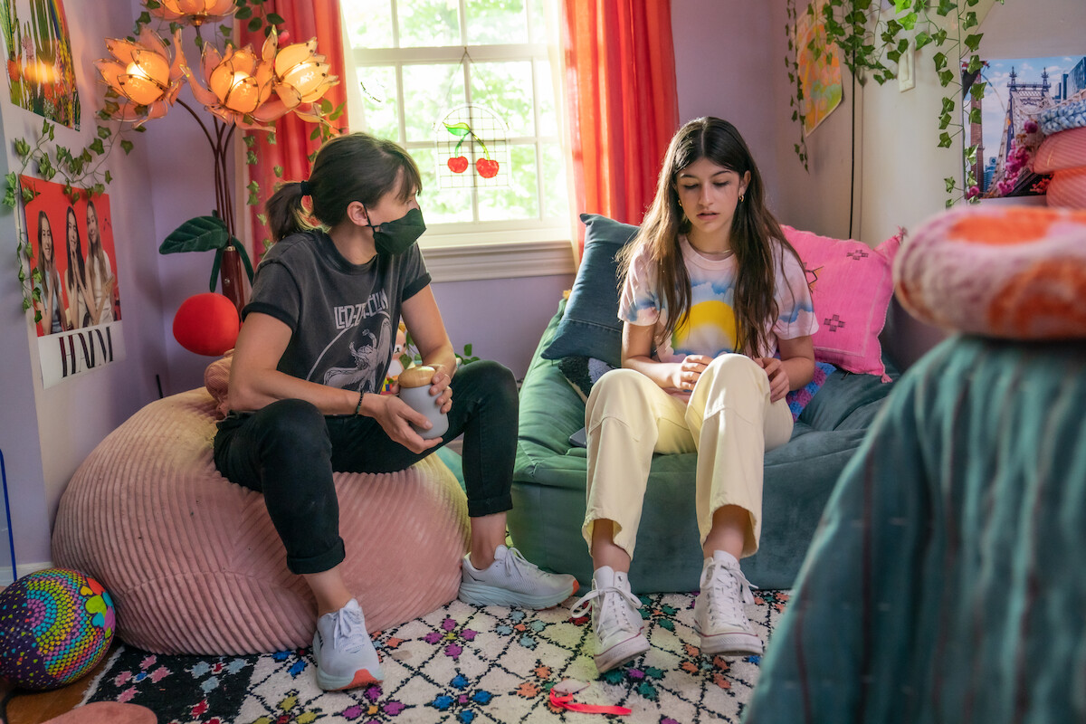Director Sammi Cohen with Sunny Sandler on the set of ‘You Are So Not Invited To My Bat Mitzvah.’