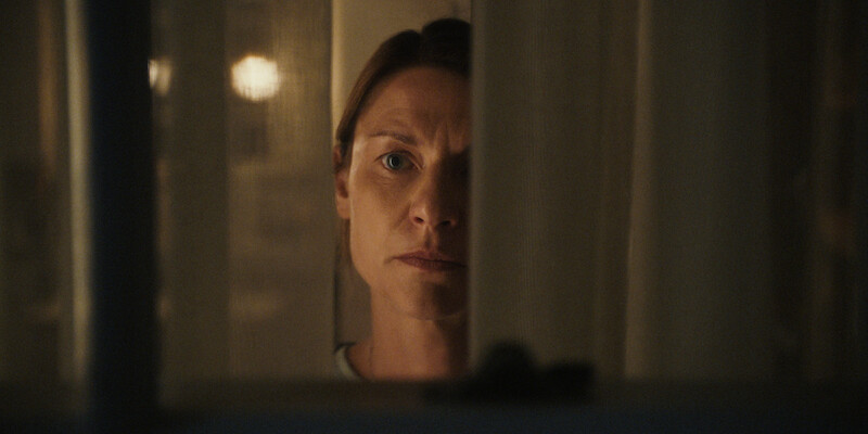 Claire Danes as Aggie Wiggs in 'The Beast in Me.'
