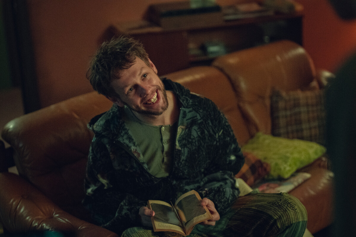 Josh Finan no papel de Lump na temporada 7 de ‘Black Mirror’