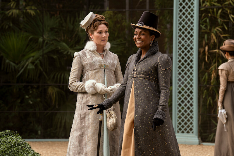 Ruth Gemmell as Violet Bridgerton and Adjoa Andoh as Lady Agatha Danbury.
