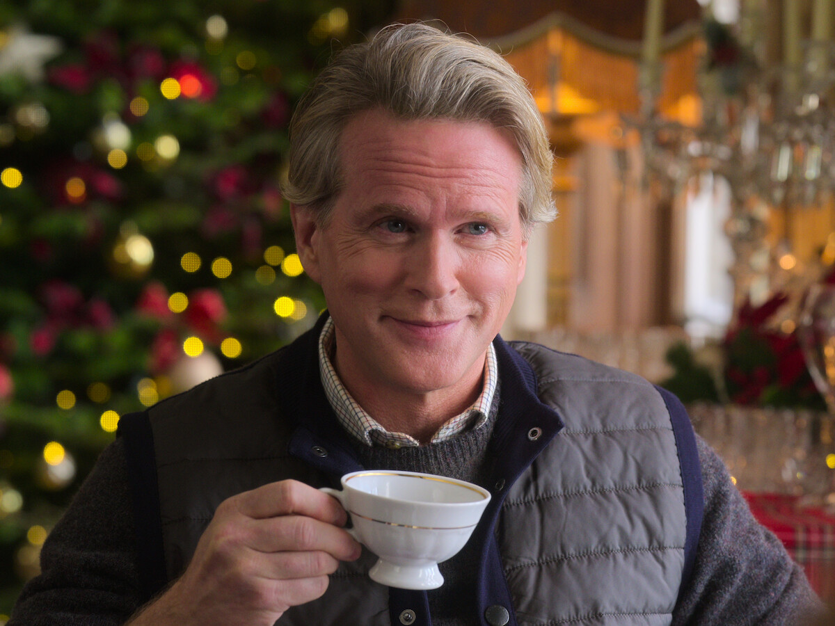 Cary Elwes as Myles in 'A Castle for Christmas'