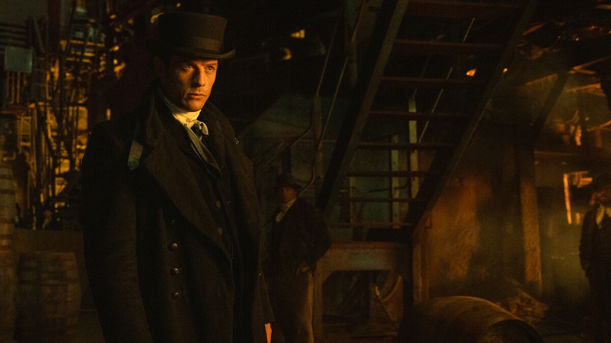 James Norton as Sean Rafferty in 'House of Guinness' Season 1.