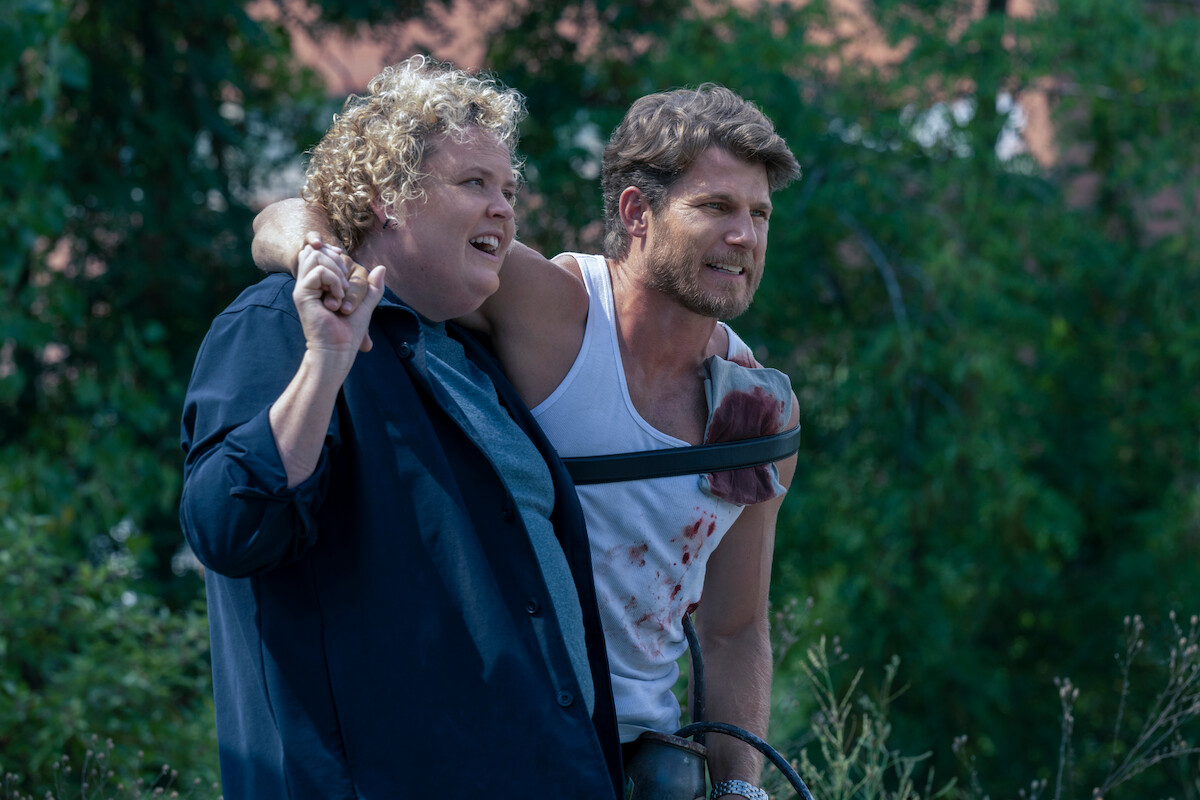 Feimster as Roo Russell and Travis Van Winkle as Aldon Reece in ‘FUBAR’ Season 1.