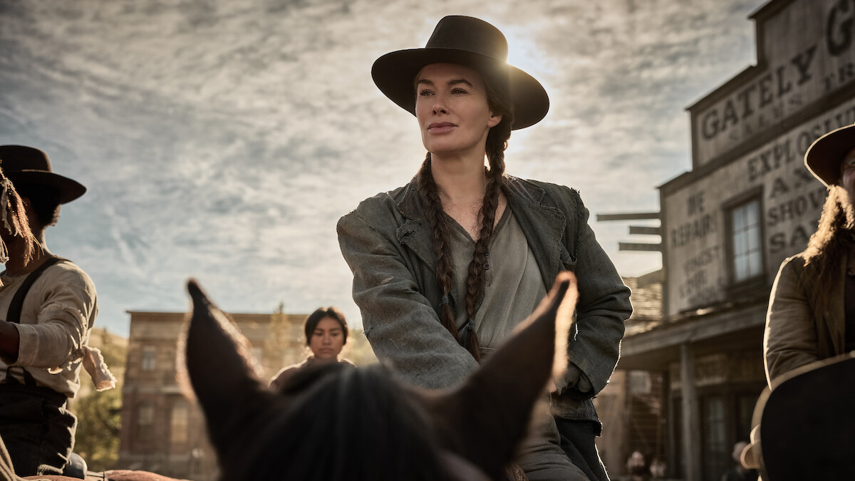 Lena Headey as Fiona Nolan in 'The Abandons'