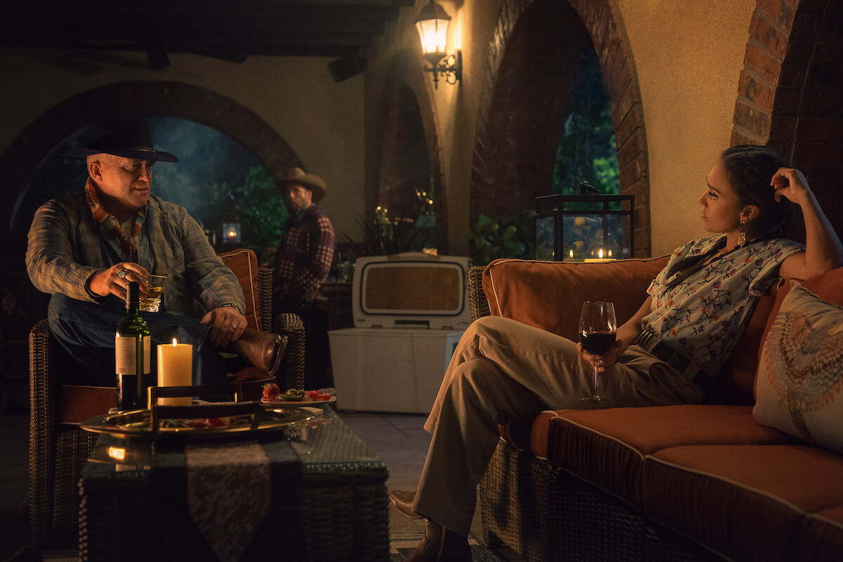 Anthony Michael Hall as Ezekiel, Mark Webber as Jesse, and Jessica Alba as Parker in ‘Trigger Warning’