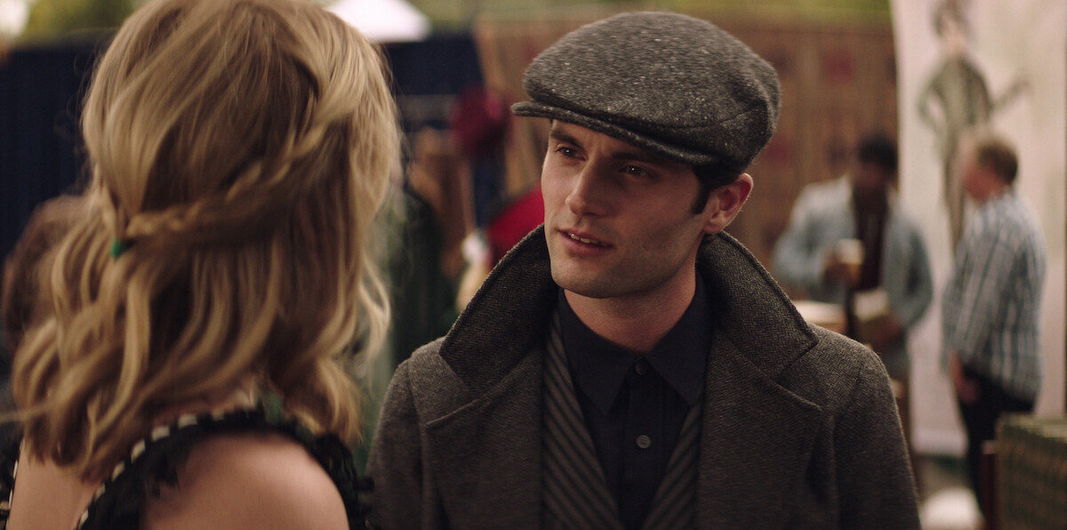 Joe (Penn Badgley)
