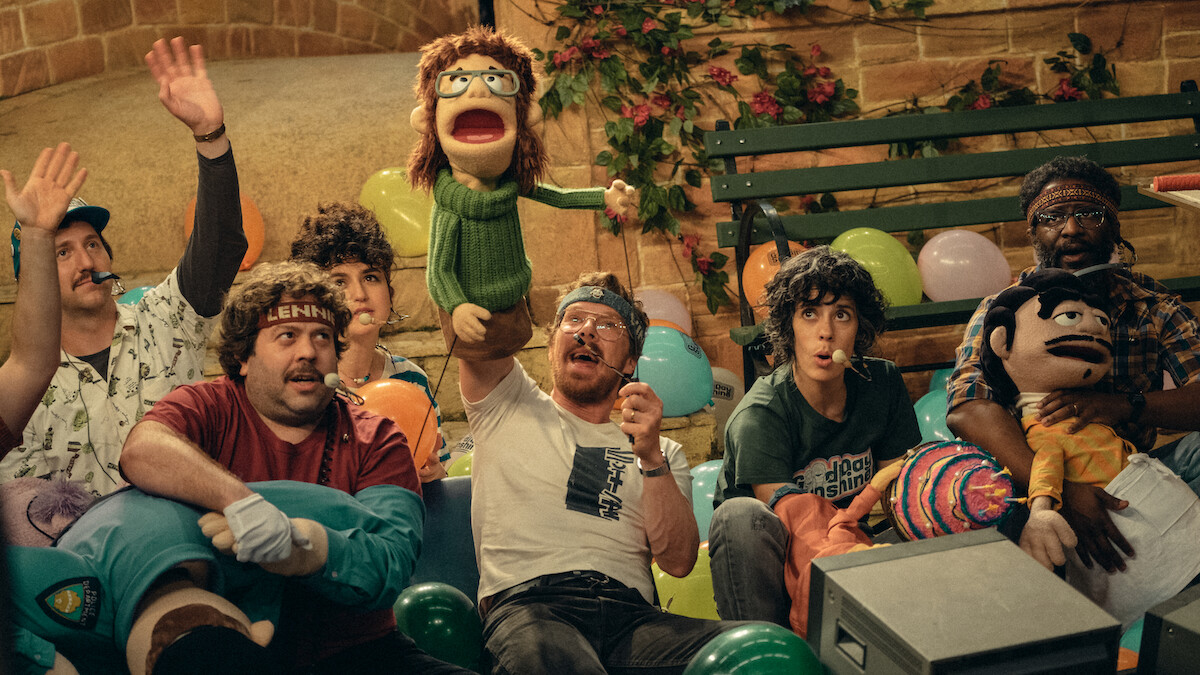 Benedict Cumberbatch as Vincent working the Good Day Sunshine puppets in ‘Eric’.