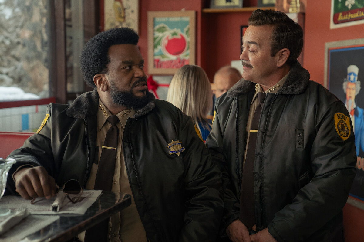 Craig Robinson as Sheriff Nathaniel Hunter and Joe Lo Truglio as Deputy Sheriff Ed Schatz in ‘Hot Frosty’.