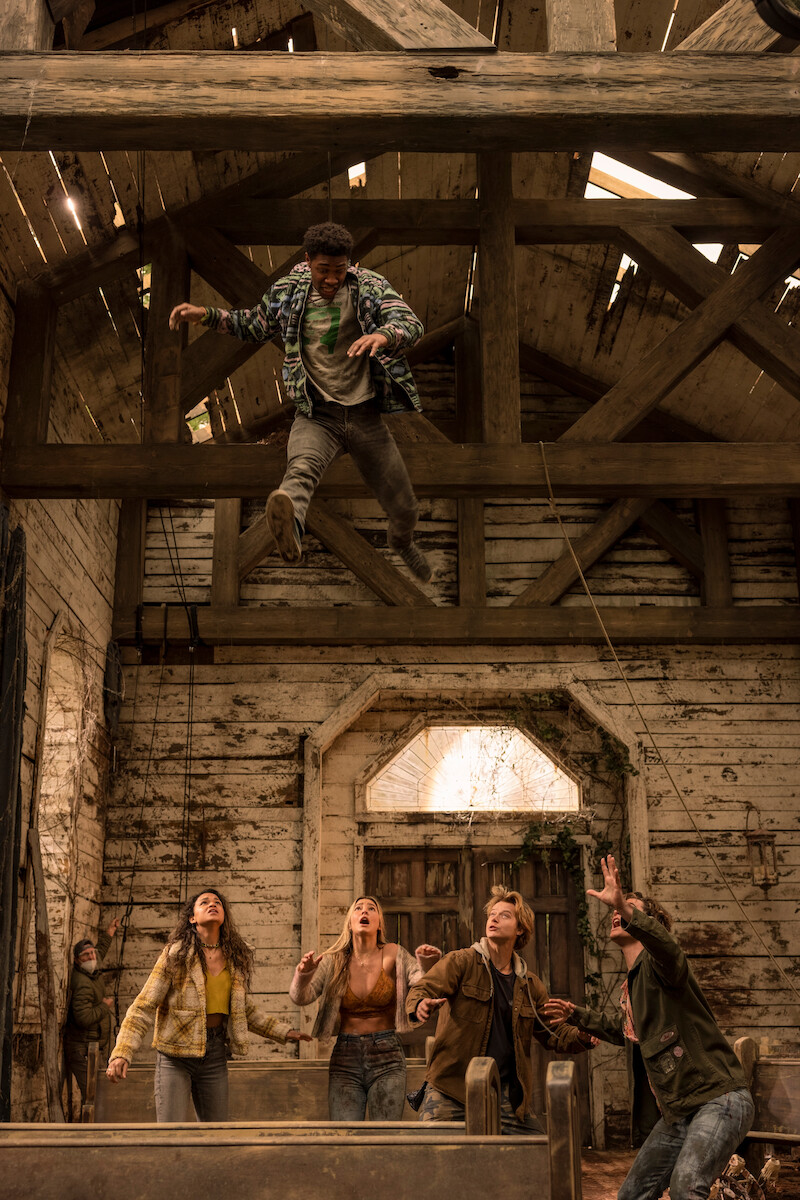 Jonathan Daviss, Chase Stokes, Madelyn Cline, Madison Bailey in Outer Banks Season 2 Behind-the-Scenes Photo Gallery
