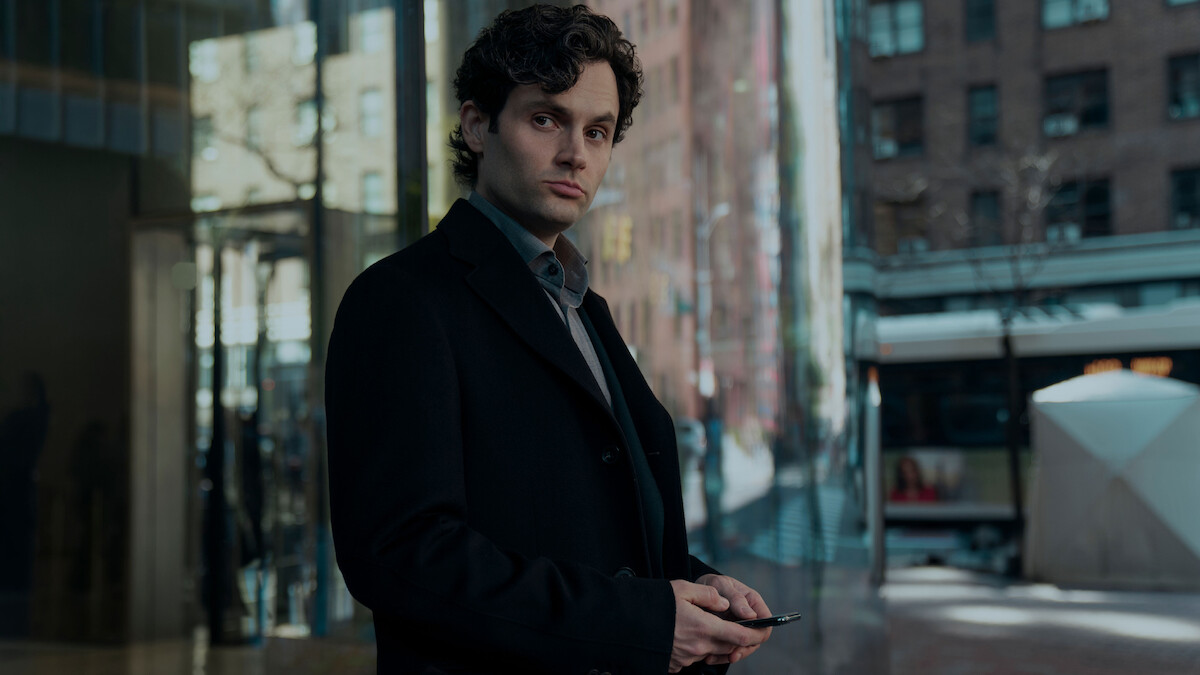 Penn Badgley as Joe Goldberg in You Season 5.
