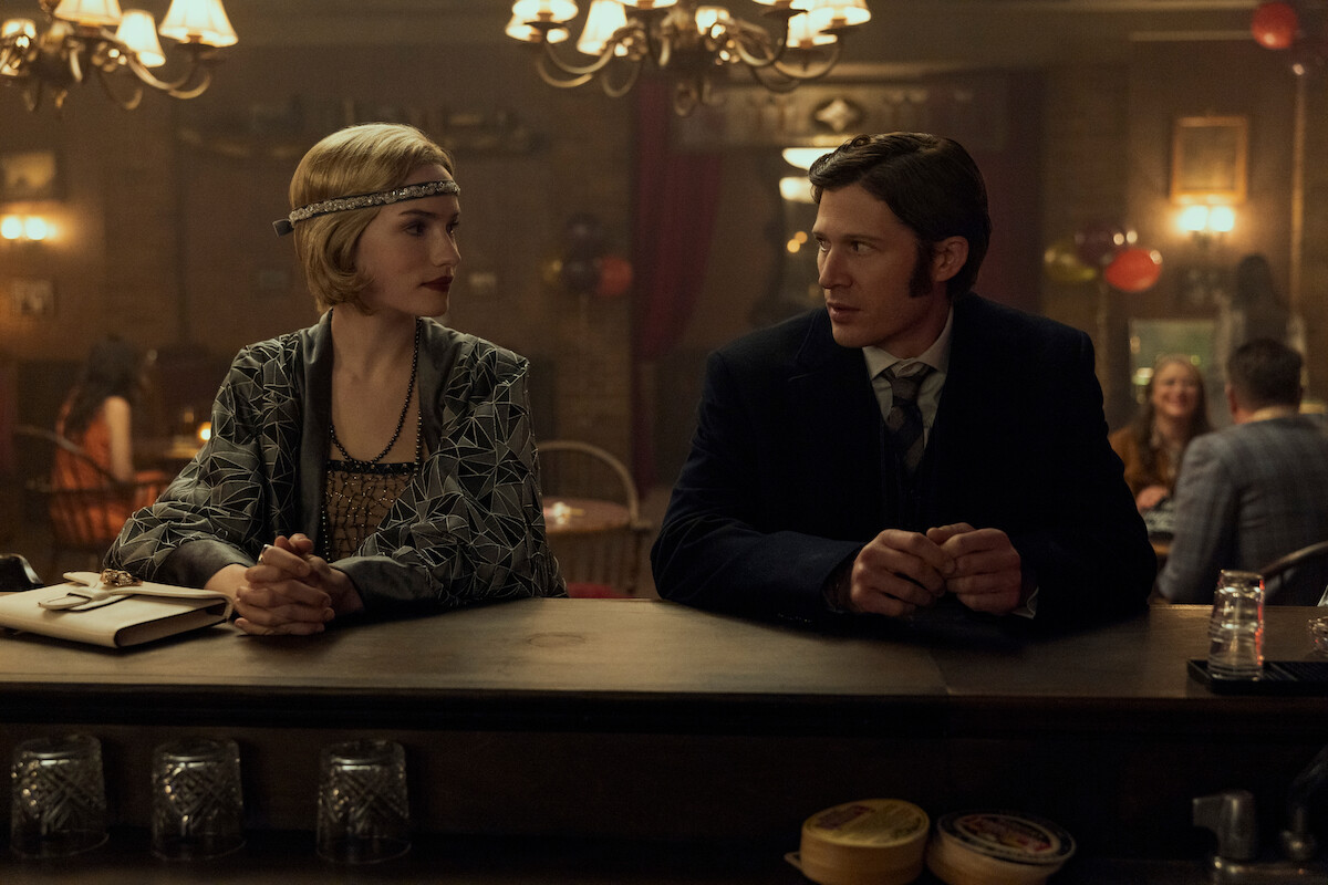Willa Fitzgerald as young Madeline and Zach Gilford as young Roderick in Episode 1 of ‘The Fall of the House of Usher.’