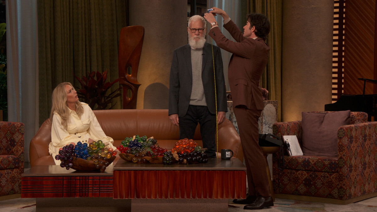 David Letterman gets his height measured by John Mulaney