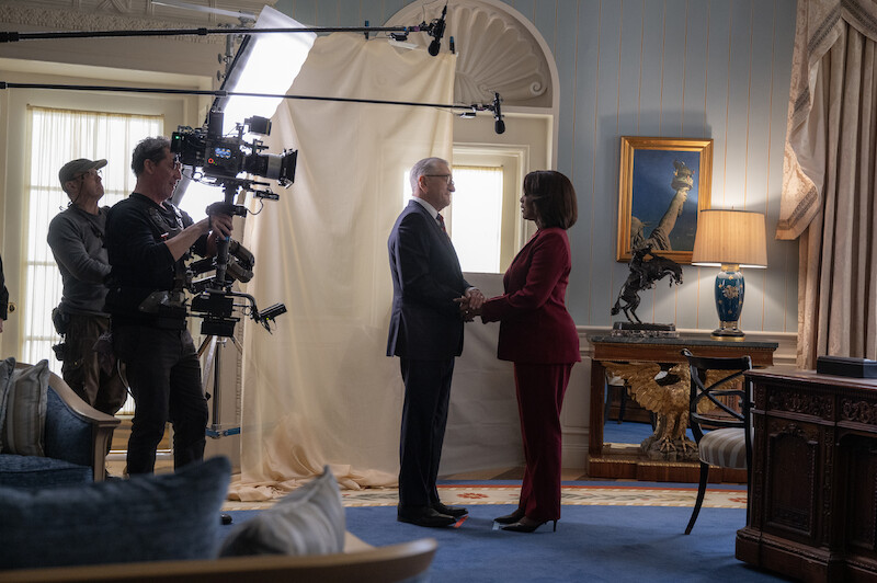 Robert De Niro as George Mullen and Angela Bassett as President Mitchell on the set of 'Zero Day'