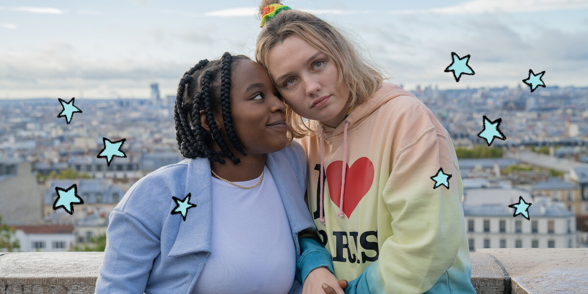 Corrina Brown as Tara and Kizzy Edgell as Darcy embrace in Season 2 of ‘Heartstopper.’