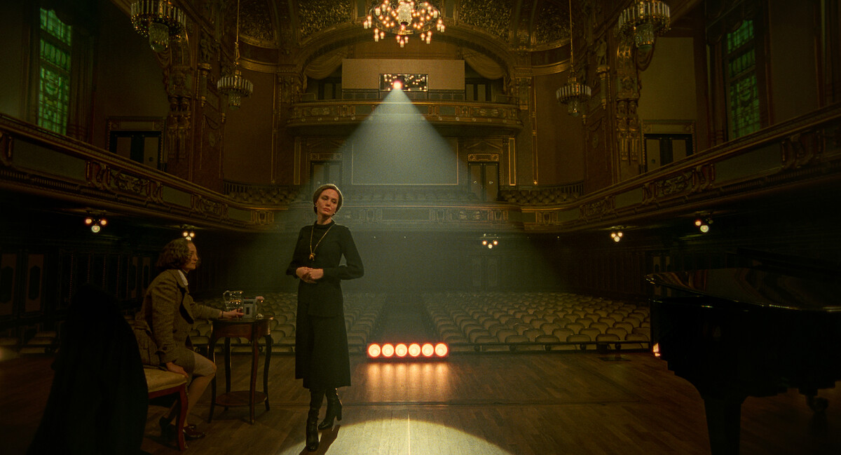 Alba Rohrwacher as Bruna and Angelina Jolie as Maria Callas in ‘Maria’