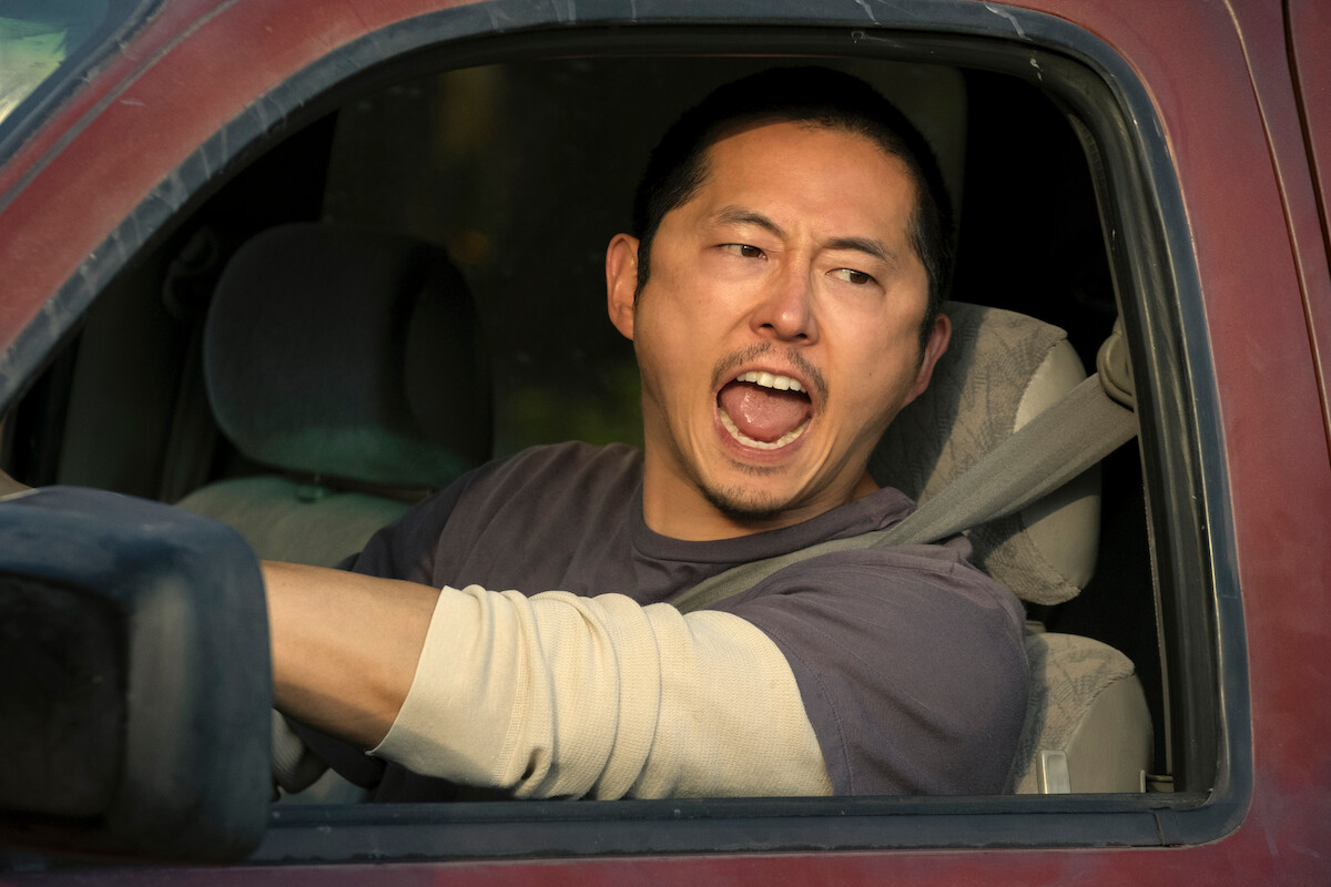 Steven Yeun como Danny na temporada 1 de Treta.