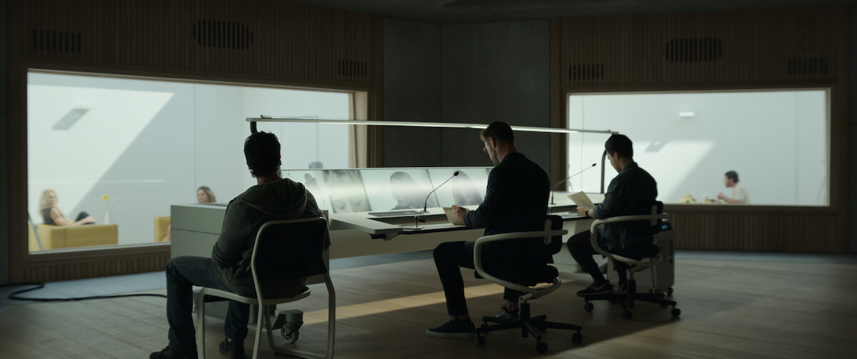 Jeff often views experiment participants alongside Abnesti in the control room - The Beauty of Brutalism: the Design References in ‘Spiderhead’ Revealed