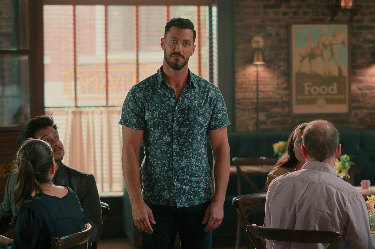 Brandon Quinn as Ronnie stands in the Sullivan’s restaurant dining room in Season 3 of ‘Sweet Magnolias.’