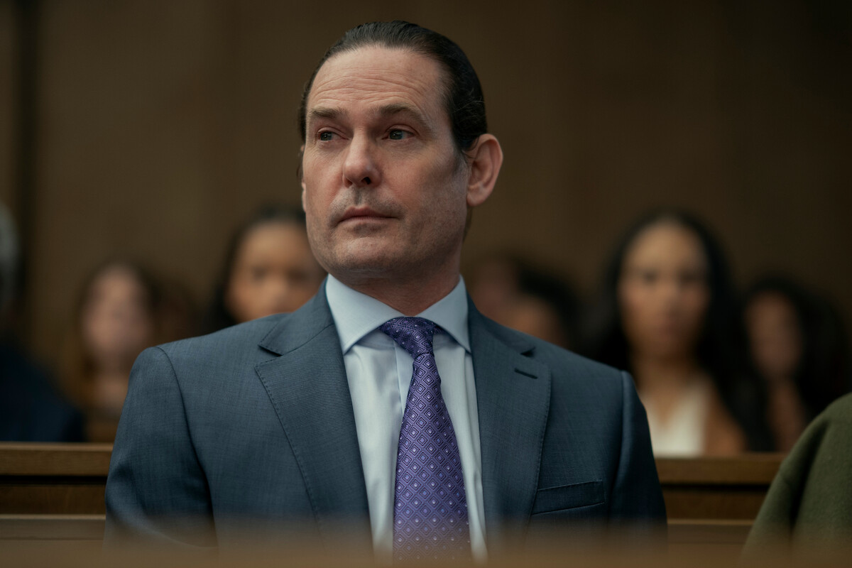 Henry Thomas as Frederick Usher in episode 101 of The Fall of the House of Usher.