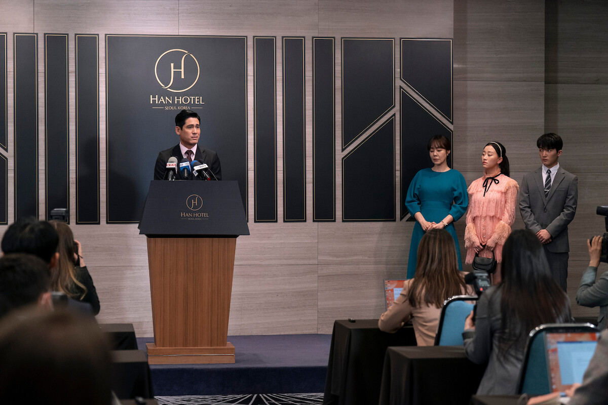 Inside the Han Hotel in ‘XO, Kitty’