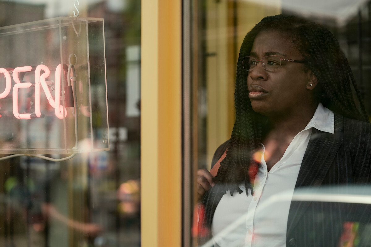Uzo Aduba as Edie Flowers in ‘Painkiller’ Season 1.