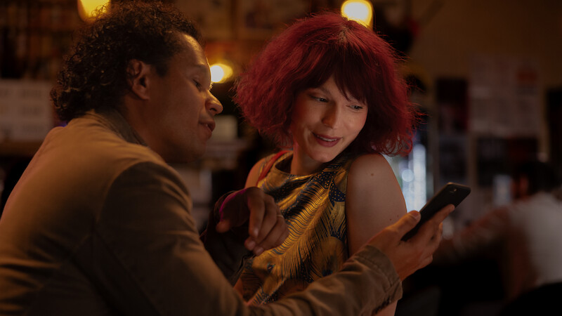 Mark Coles Smith as Justin, Tilda Cobham-Hervey as Lucy in 'Apple Cider Vinegar'