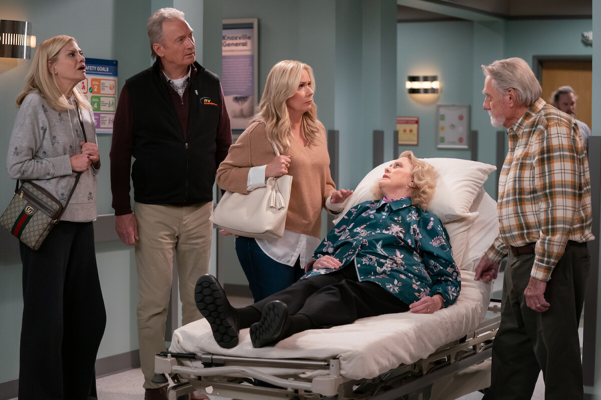 Kristen Johnston as Carol, Ryan Stiles as Bill, Leanne Morgan, Celia Weston as Mama Margaret, and Blake Clark as Daddy John in ‘Leanne’