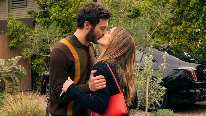 Adam Brody as Noah and Kristen Bell as Joanne kiss in 'Nobody Wants This' Season 2.