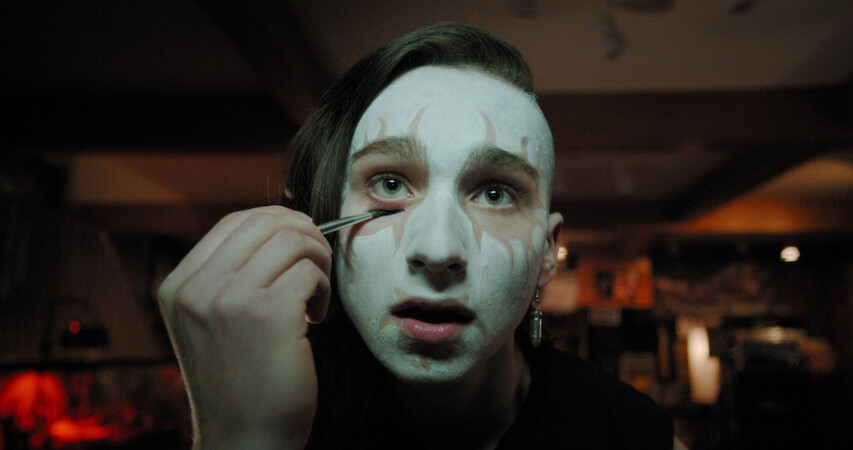 Hunter applies heavy metal makeup in 'Metal Lords'