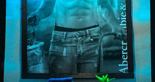 ‘White Hot: The Rise & Fall of Abercrombie & Fitch’ Is As Dark As Its Stores