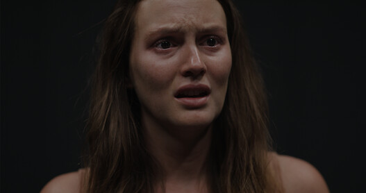 An image of a distressed looking Beth in The Weekend Away, played by Leighton Meester