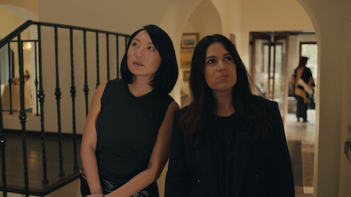 Poppy Liu as Sarah and Abbi Jacobson as Leslie in Season 1 of 'No Good Deed'