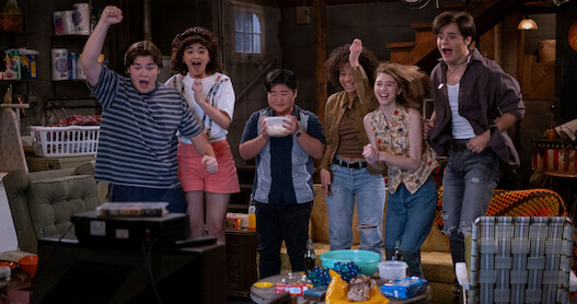 Meet the New Generation of Kids Hangin’ Out in ‘That ’90s Show’