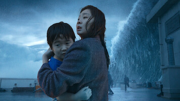 Kim Da-mi as Gu An-na holds her yound son in 'The Great Flood.'