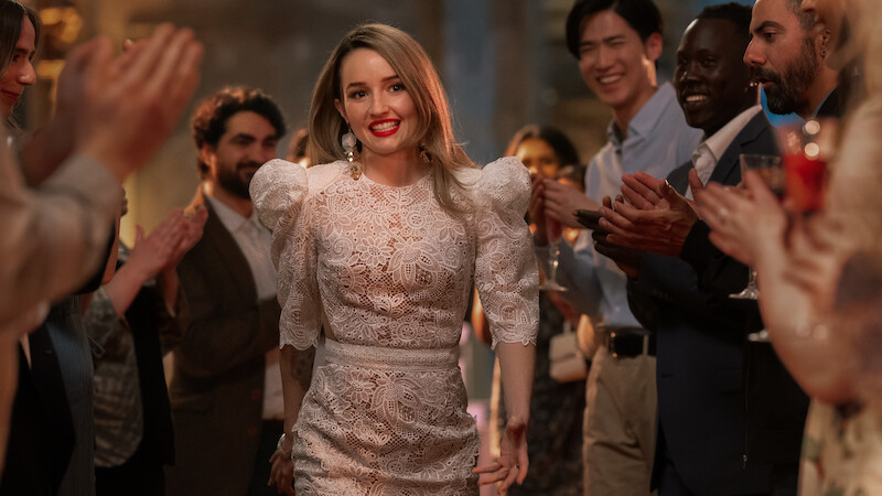 Kaitlyn Dever as Belle in 'Apple Cider Vinegar'