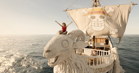 Iñaki Godoy as Monkey D. Luffy and Emily Rudd as Nami.