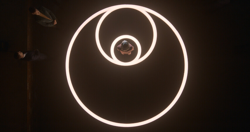 A teaser for '3 Body Problem.' 