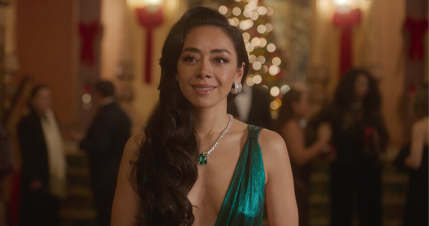 Card + Thumb: ‘Christmas with You’ Trailer