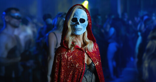 Carla Gugino as Verna in episode 102 of The Fall of the House of Usher.