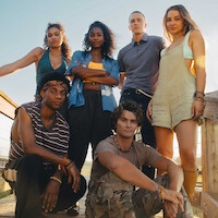 6 Castmembers from "Outerbanks" in character