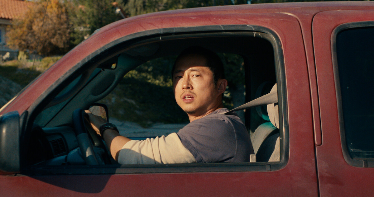 Steven Yeun em ‘Treta’.