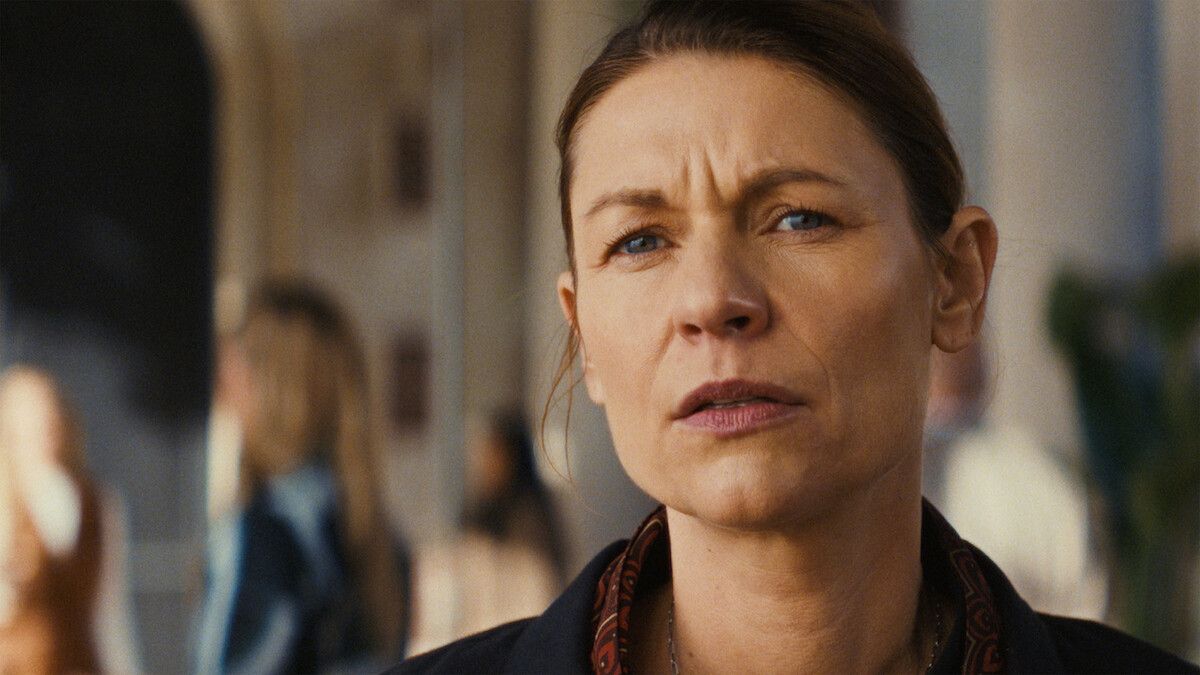 Claire Danes in 'The Beast in Me'