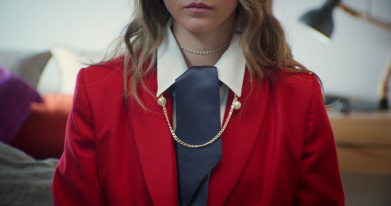 Watch the ‘Rebelde’ Characters Try on Their Uniforms for the First Time
