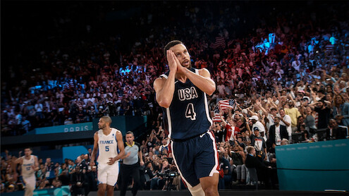 Steph Curry playing for Team USA