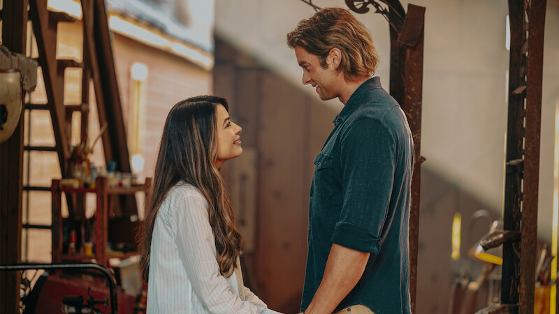 The Wrong Paris. (L to R) Miranda Cosgrove as Dawn and Pierson Fodé as Trey in The Wrong Paris. Cr. Diyah Pera/Netflix © 2024