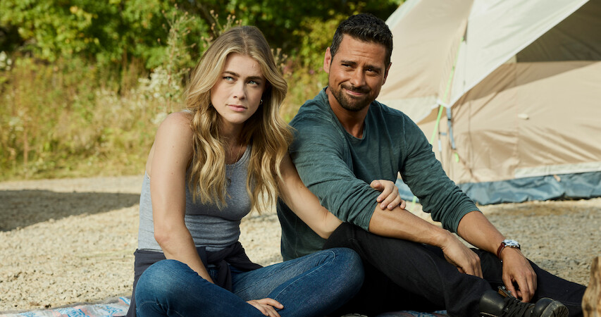 Melissa Roxburgh as Michaela Stone and J.R. Ramirez as Jared Vasquez Manifest Season 4.