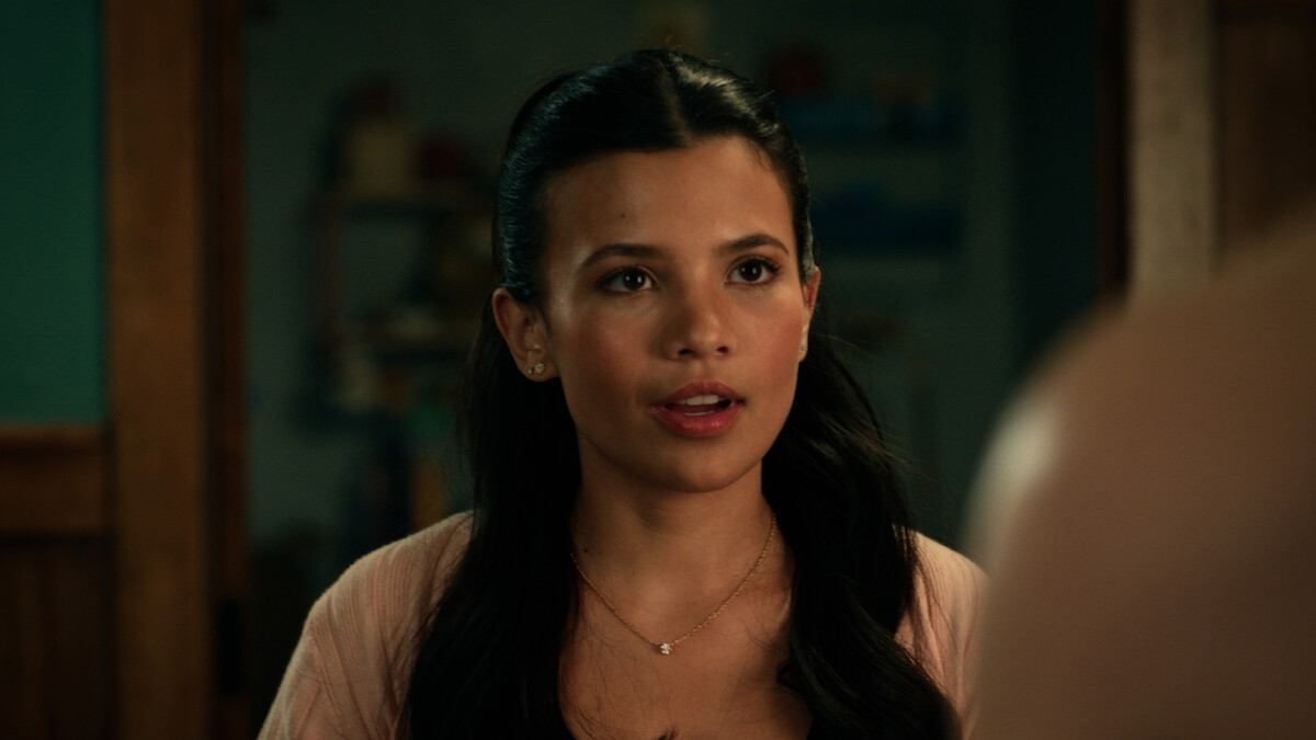 Nikki looking at Cole