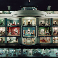 Inside The Residence: The Creator Explains the White House Set