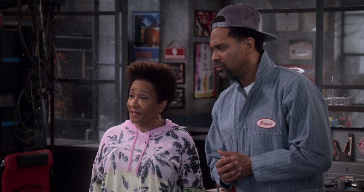 Bennie and Lucretia’s Best Insults In The Upshaws Season 2